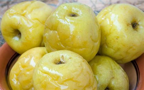 Как выбрать вкусные моченые яблоки: отзывы и секреты