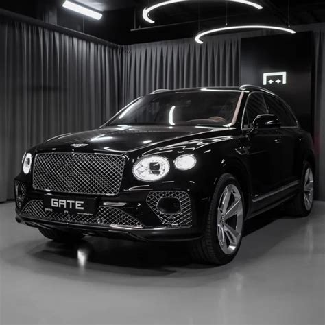 Рэперы и певцы выбирают элитные автомобили класса люкс