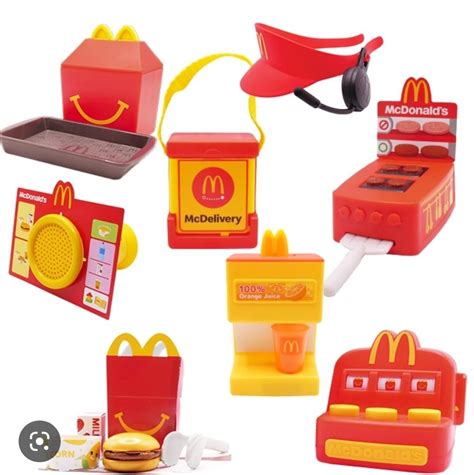 Самые популярные игрушки в Happy Meal в Макдоналдсе