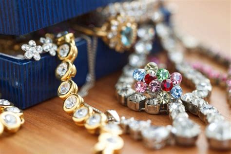 Блестящие драгоценности: украшения как акцент