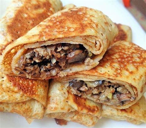 Блины с мясом и овощами: сочные и насыщенные