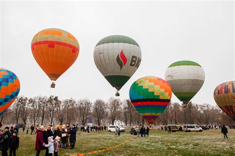 ВОЗДУШНОЕ ШОУ: ФЕСТИВАЛЬ ВОЗДУШНЫХ ШАРОВ В ОСЕННЕЙ КРАСОТЕ КРАСНОЙ ПОЛЯНЫ