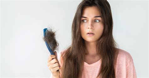 Вредные привычки, которые ведут к зуду и потоотделению головы