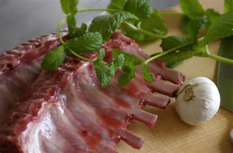 Выбор качественной и свежей баранины: секреты удачного приготовления