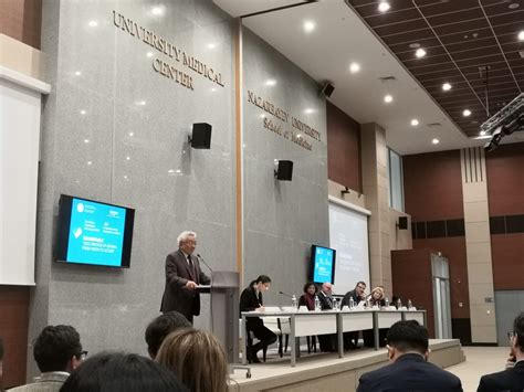 Групповая поддержка и обмен опытом с единомышленниками