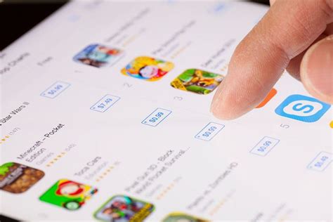 Загрузка приложения "Эпл Пей" из App Store