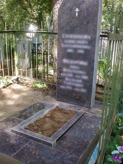 Закрепление памятника на фундаменте