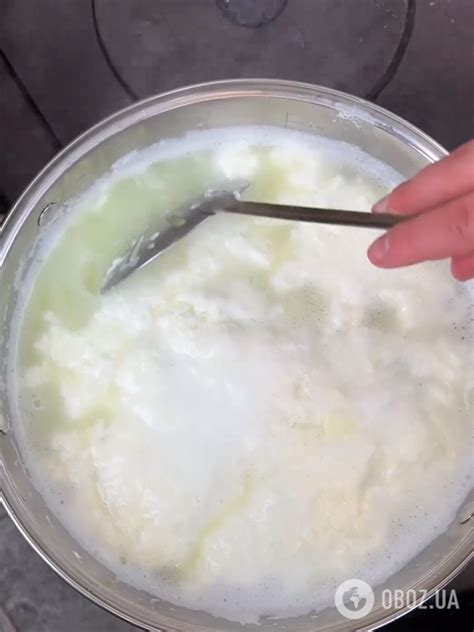 Изготовление натурального продукта из кисломолочного вещества