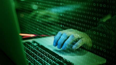 Использование встроенных утилит для выявления и устранения вредоносных программ