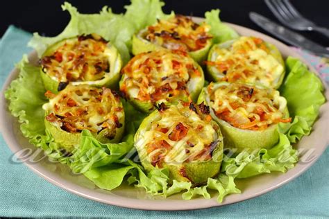 Кабачки, фаршированные грибным фаршем в духовке