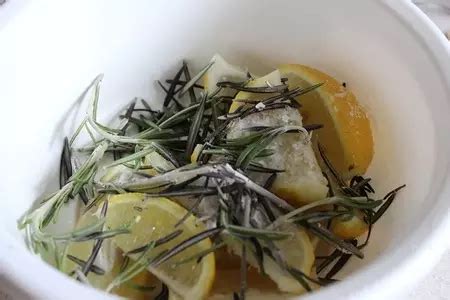 Классический маринад из лимона и розмарина: свежесть и аромат для вкусных ребер