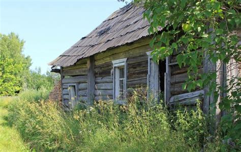 Магическая стена: потаенные уголки заброшенных деревень