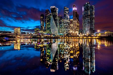 Модель Логан: классика для города и комфорта
