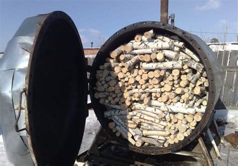 Необходимые компоненты для производства угля из дерева
