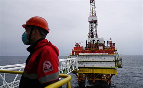 Основные детали реформы в нефтяной отрасли: основные аспекты и последствия