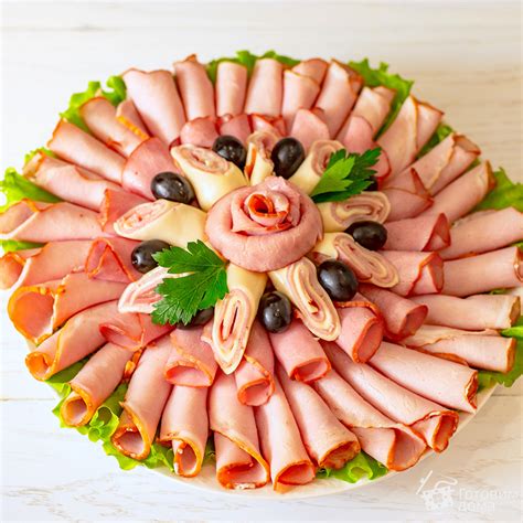Особенности нарезки мяса и шпажек