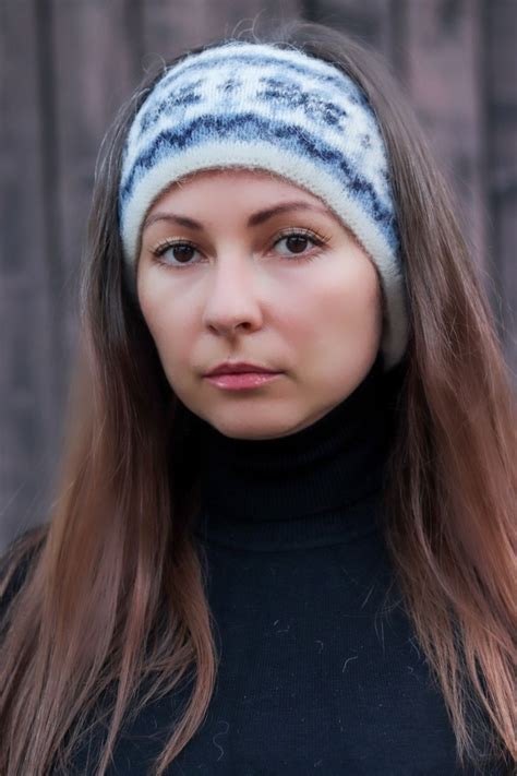 Повязка на голову: основные сведения о данном аксессуаре