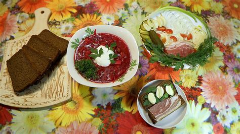 Подача и сервировка солянки