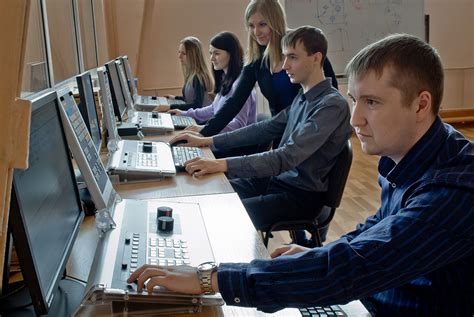 Подготовка и обучение кадров для управления железнодорожным транспортом