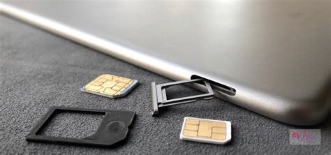Получение специального устройства для установки SIM-карты в айпад
