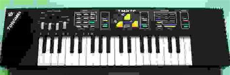 Почему стоит создать MIDI-клавиатуру с использованием синтезатора
