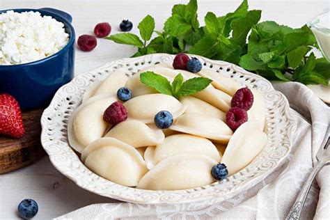 Пошаговая последовательность приготовления вкусных вареников с творогом