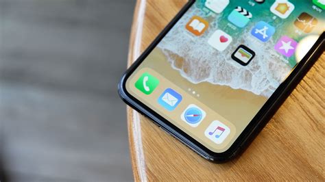 Причины автоматического затемнения экрана на iPhone 11