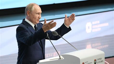 Причудливые концепции формой одевания на день рождения в рабочей обстановке