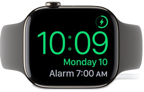 Проверка уровня заряда и подключение Apple Watch к зарядному устройству