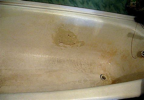 Профессиональные советы по избавлению от налета желтого цвета на стенках