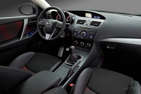 Работа систем электроники в автомобиле Mazda 3