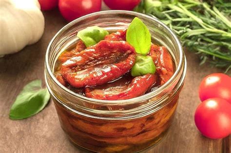 Секреты выбора качественных сушеных помидоров