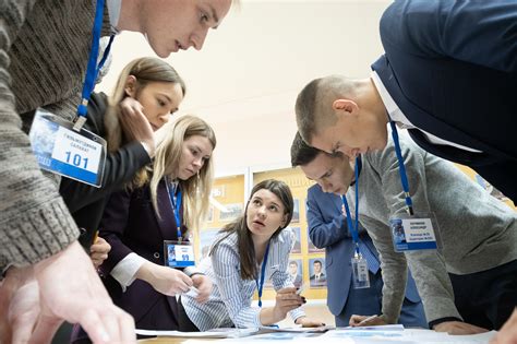 Сотрудничество и коллективное решение задач