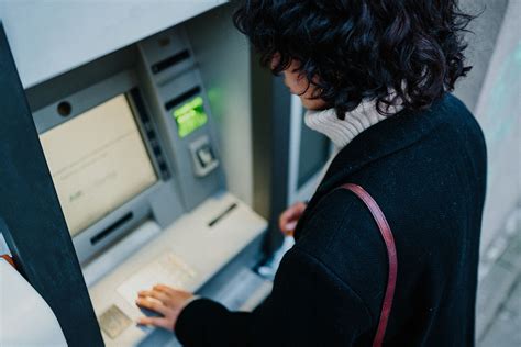 Сохранение информации при использовании ПВН банка и банкомата
