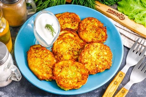 Сочные кабачковые котлеты с грибами и сметаной