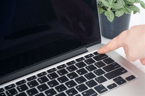 Существенная разница между стандартным и безопасным перезапуском наушников
