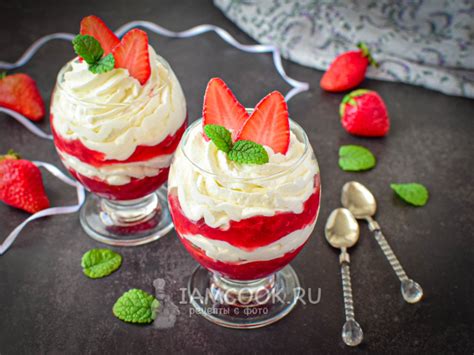 Творожный десерт с ароматной сгущенкой и хрустящими орехами