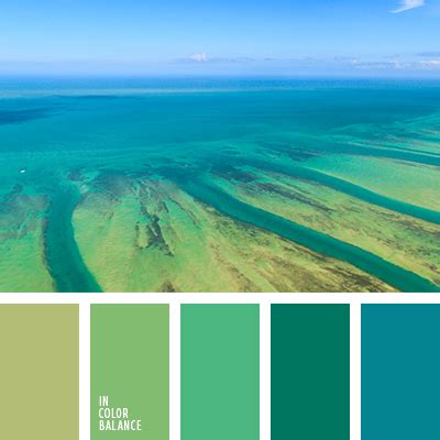 Цветовая гамма голубого моря