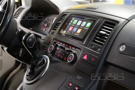 Шаг 3: Подготовка автомобиля к установке новой аудиосистемы