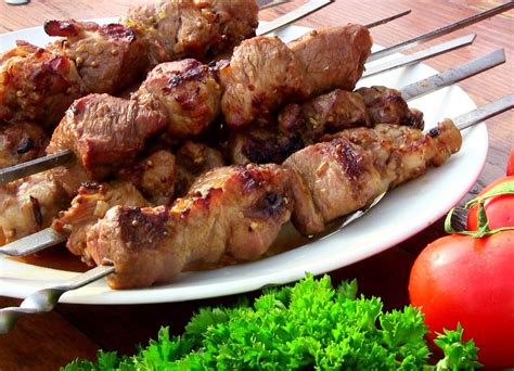 Шашлык с кисло-сладкой глазурью из маринада