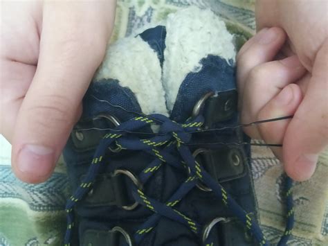  Как развязать завязанный шнурок без усилий 