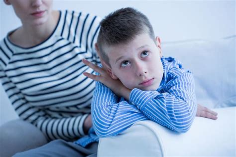  Обнаружение аспектов, связанных с аутизмом, у детей
