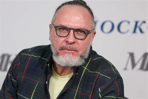  Поиск способа сохранить индивидуальность среди нежити