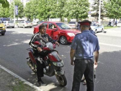 Безопасность при езде на мопеде по МКАД