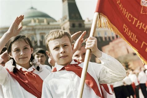Возникновение и пионеры