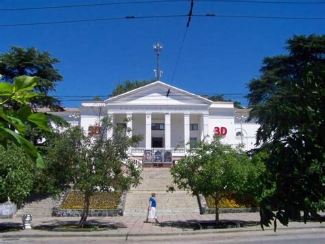 Восстановление отрасли: открытие кинотеатров в Севастополе