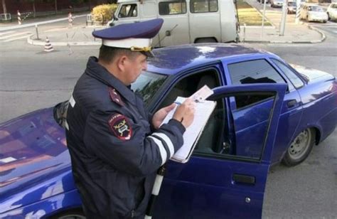 В каких случаях наступает штраф за лишение прав: условия и последствия