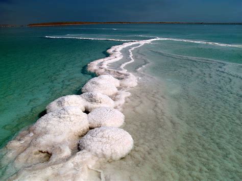 Главные особенности состава и солености мертвого моря