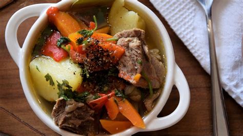 Заливка мяса и овощей гелевым бульоном