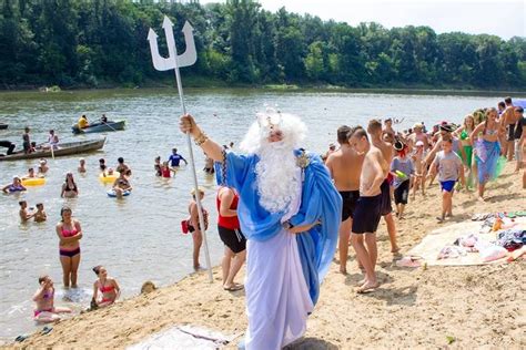 Изменения и развитие празднования Дня Нептуна в России в современность